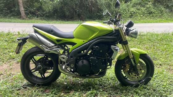 TRIUMPH SPEED TRIPLE 1050i 